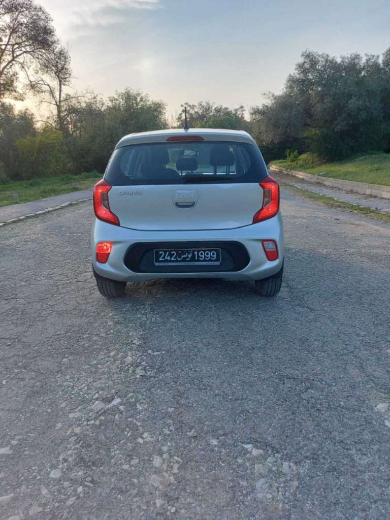 Kia picanto première main ( 8500 km)