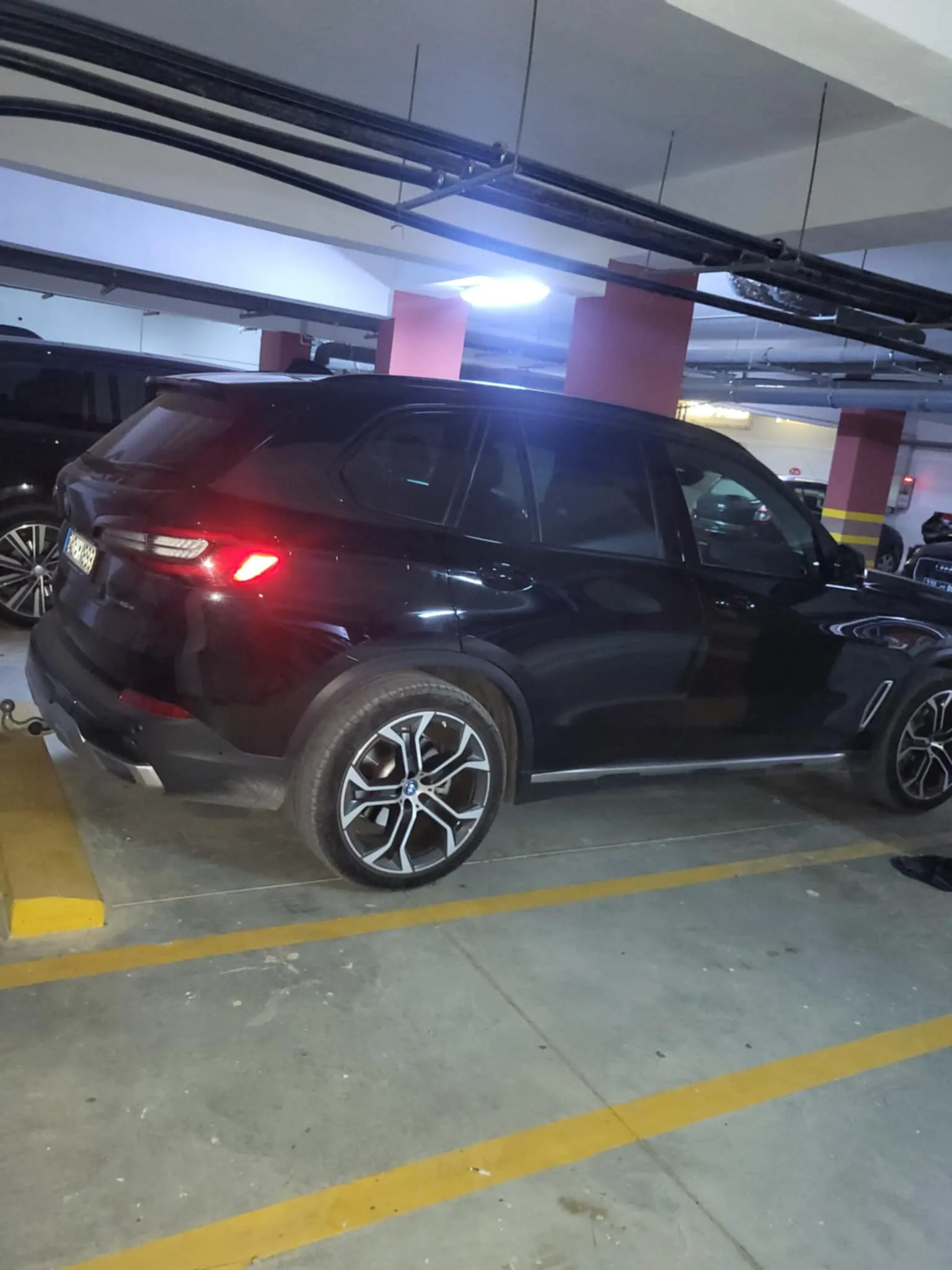 une belle BMW x5 de l'Allemagn2