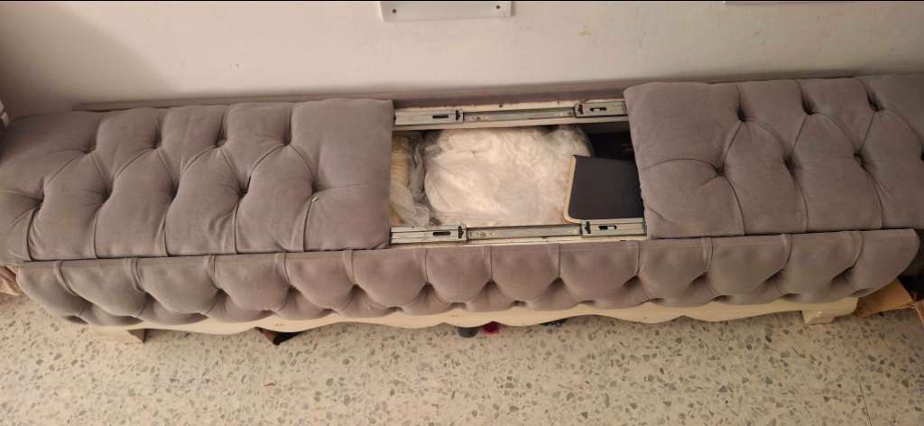 Chiffoniere et banquette