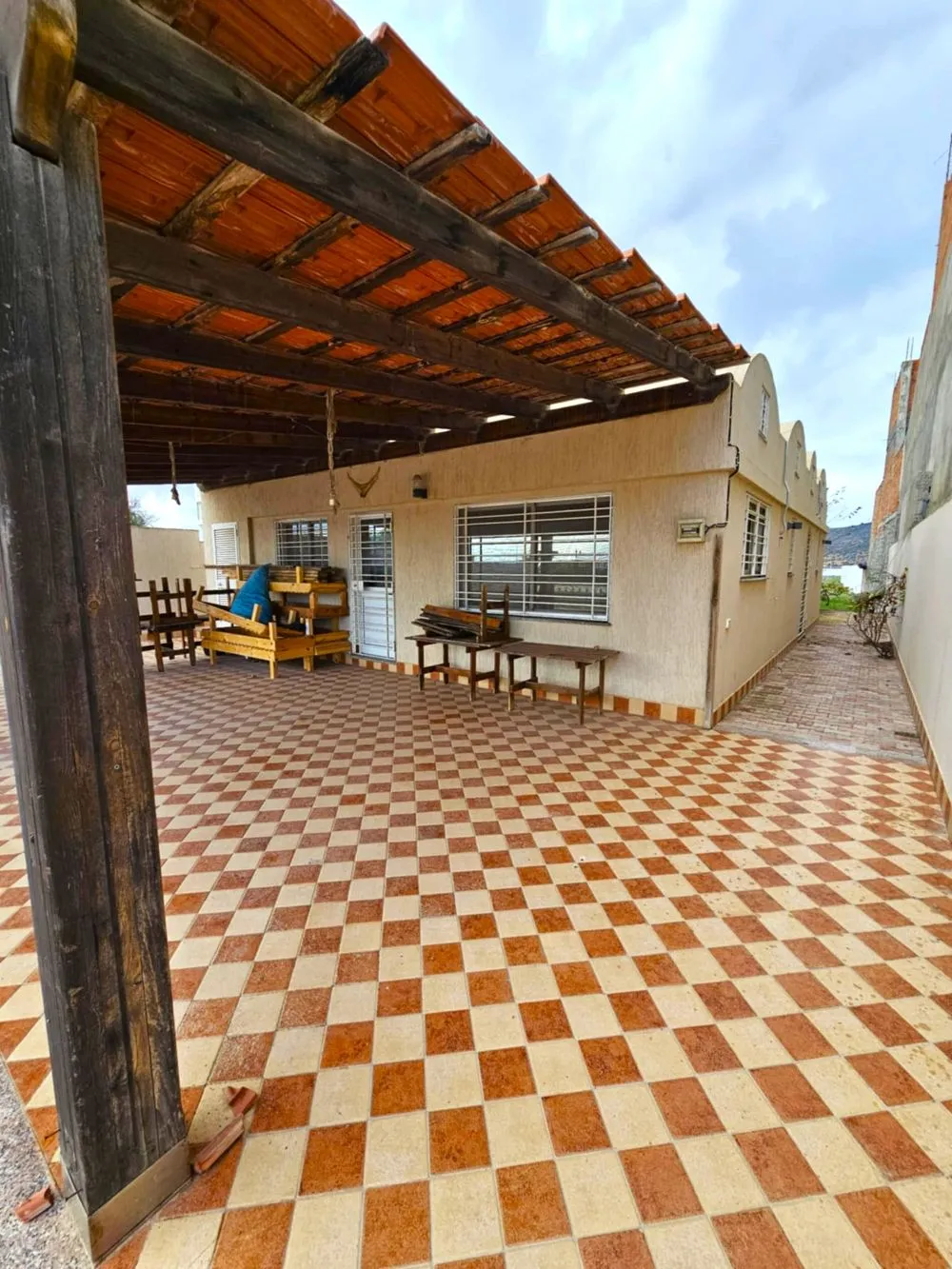 💸Investissez en Pieds dans l’Eau – Villa 500 m² à Ghar ElMelh Rafraf 💰