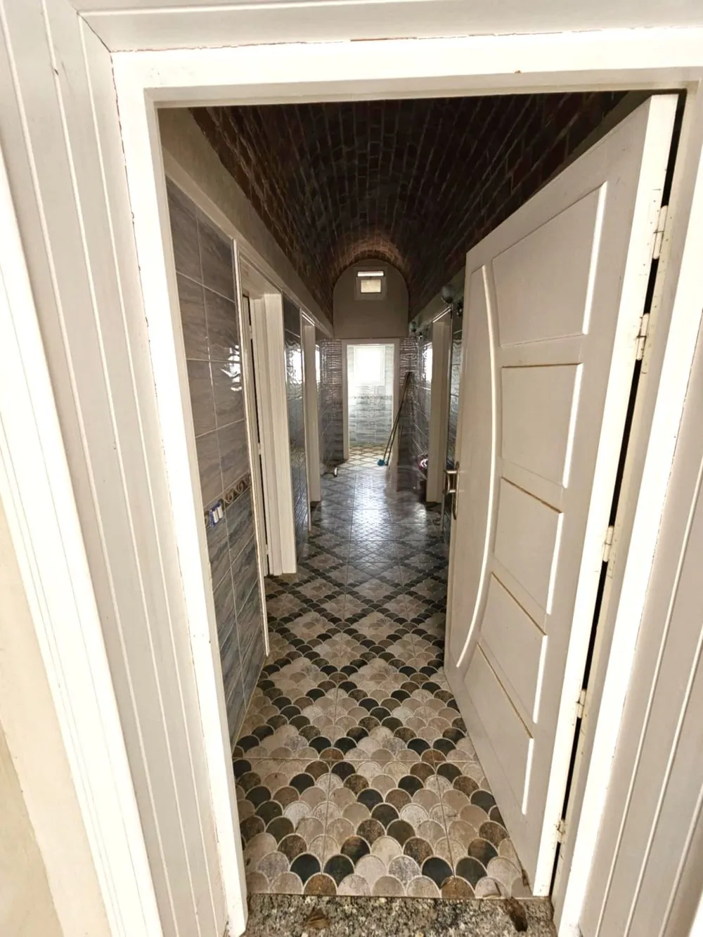 💸Investissez en Pieds dans l’Eau – Villa 500 m² à Ghar ElMelh Rafraf 💰