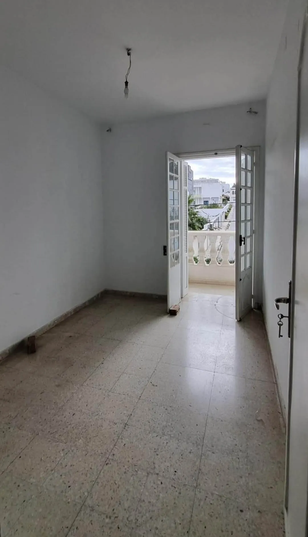 Location S2 vide à Mutuelle Ville