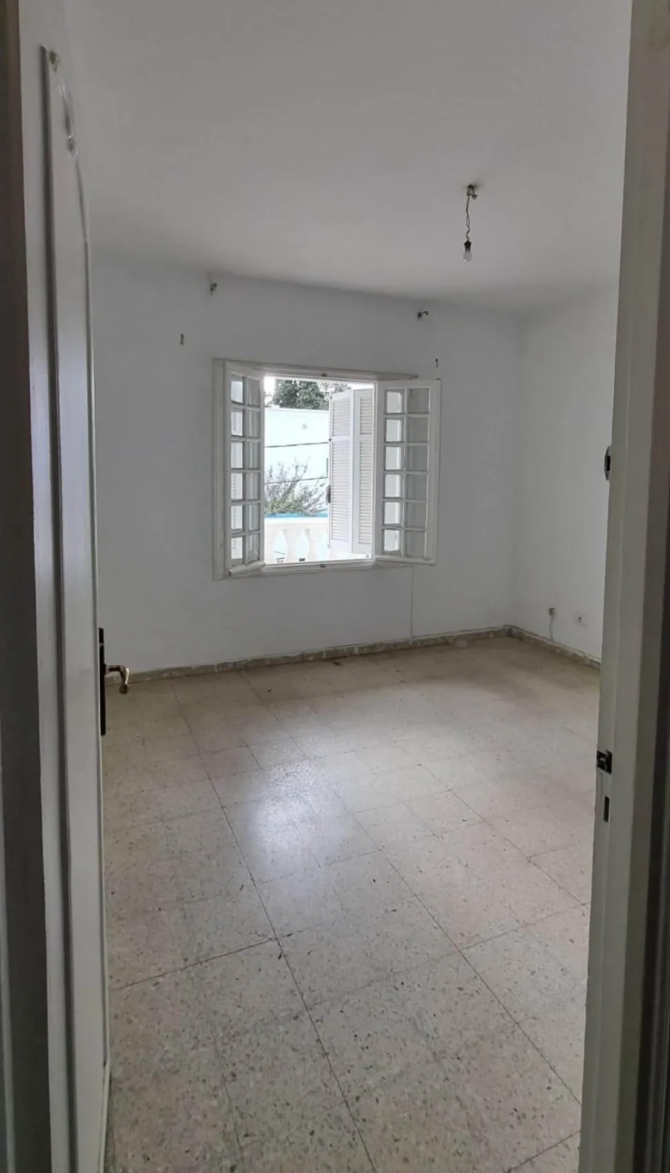 Location S2 vide à Mutuelle Ville