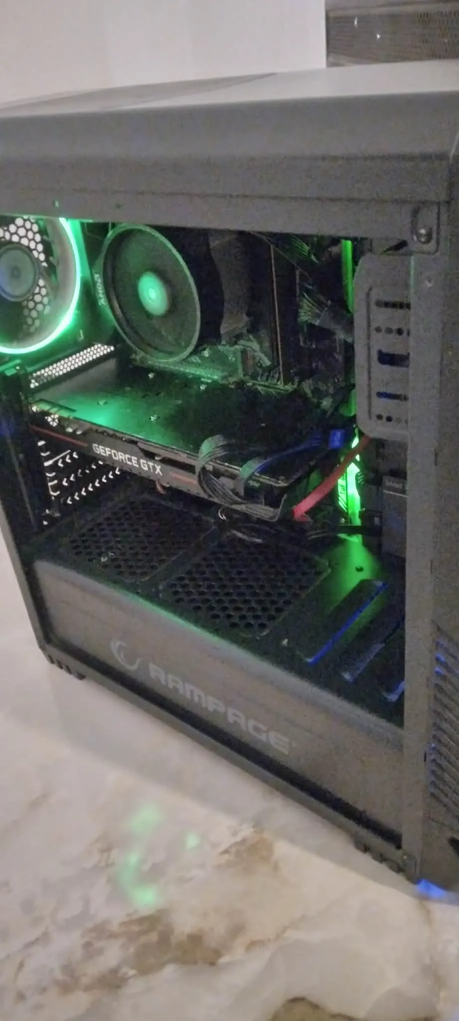 PC Gamer Ryzen 5 3600X 16Go GTX 1080 8Go SSD 480Go