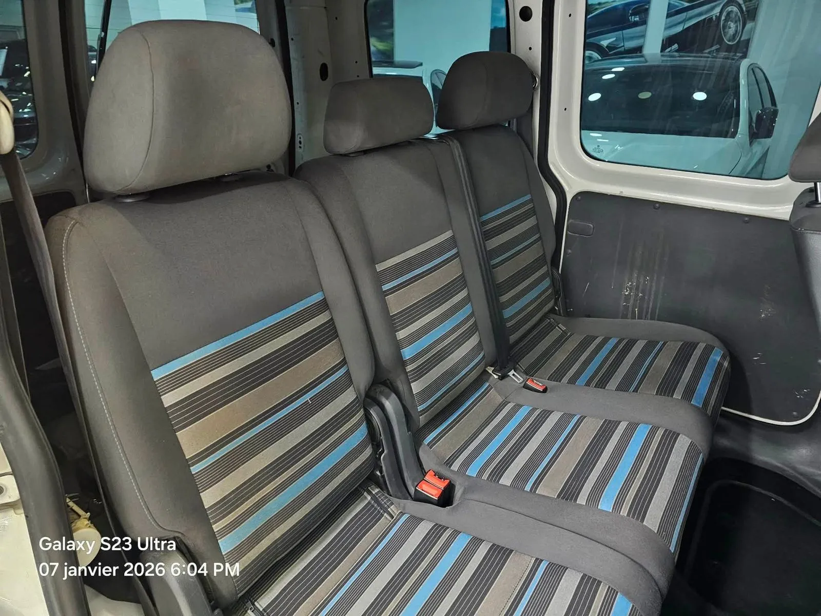 Volkswagen caddy 5 places