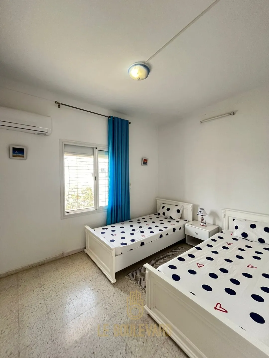 A Louer Villa S+4 Avec Piscine Et Pied Dans L'eau Située à Benikhiar, Nabeul