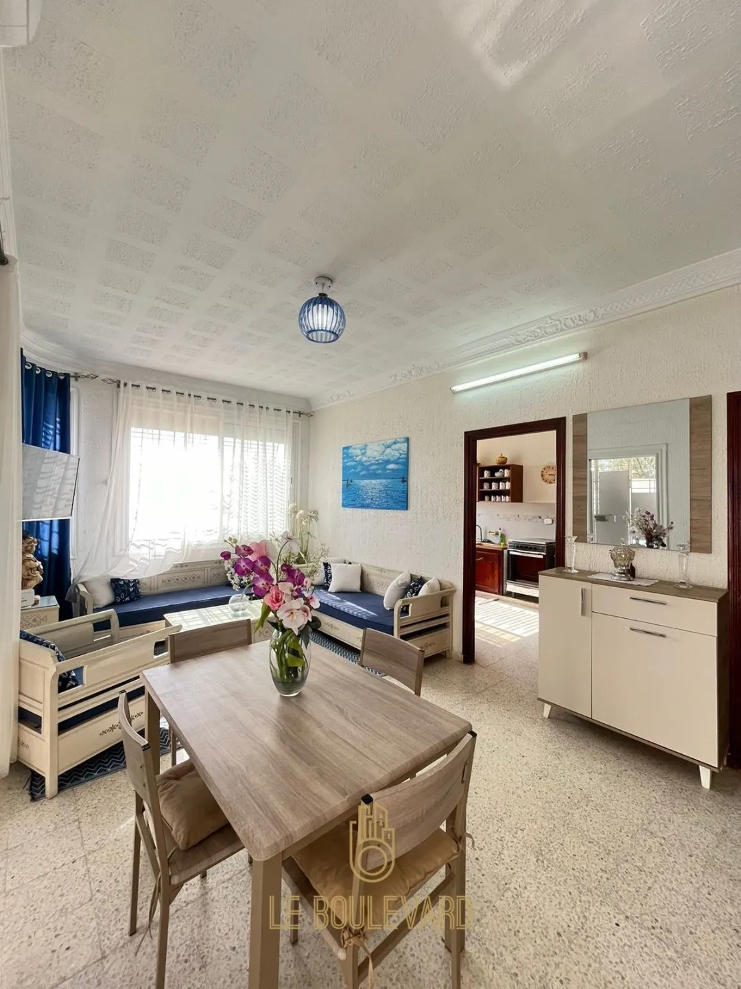 A Louer Villa S+4 Avec Piscine Et Pied Dans L'eau Située à Benikhiar, Nabeul