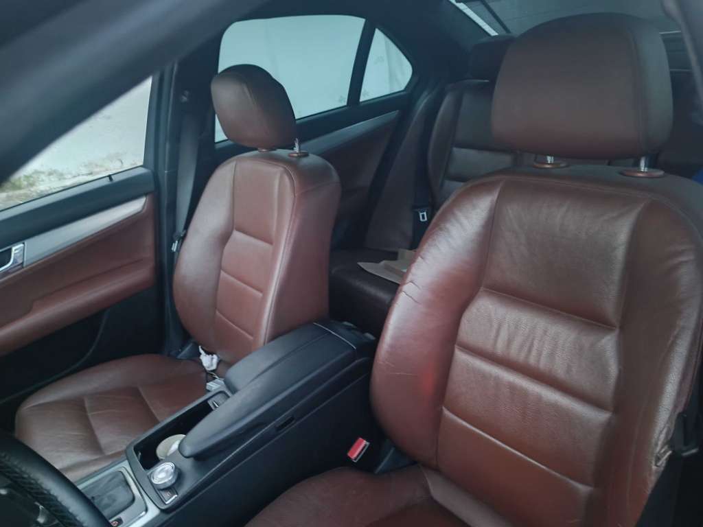 Mercedes W204 C220 Cdi (OM646) boite auto en très bon état (Avantgarde) très peu roulé
Pas de Msg!!!