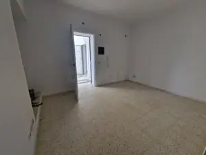 un appartement s+2 vide au rdc a louer situé a  bardo prés de piscine