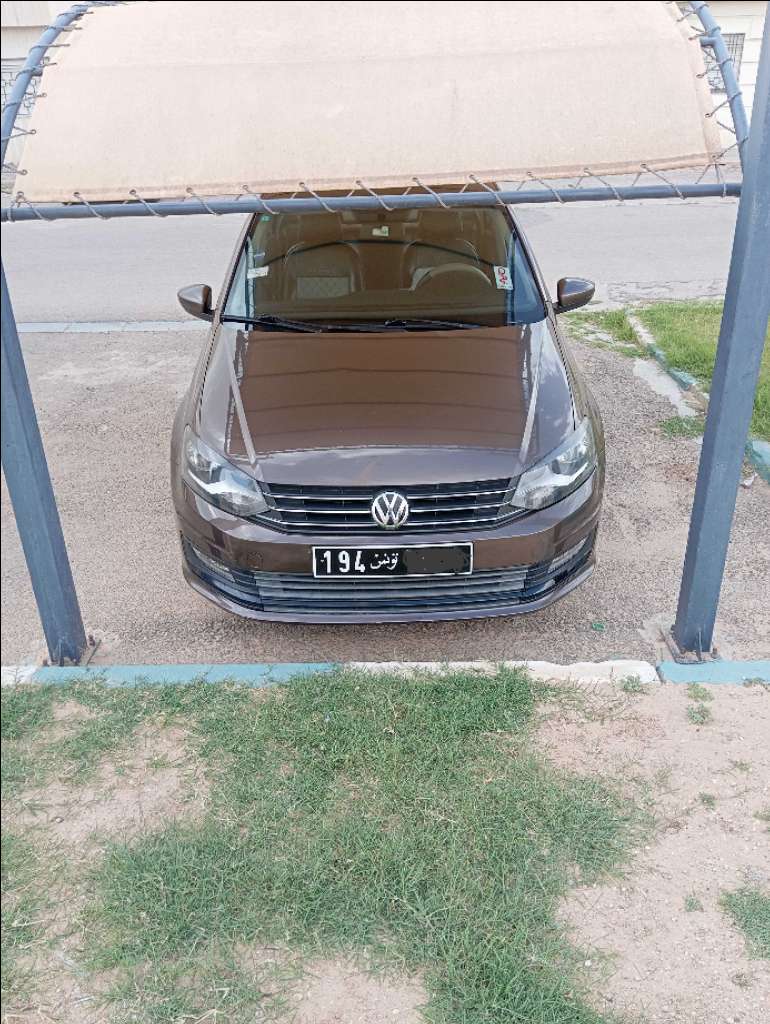Polo sedan 