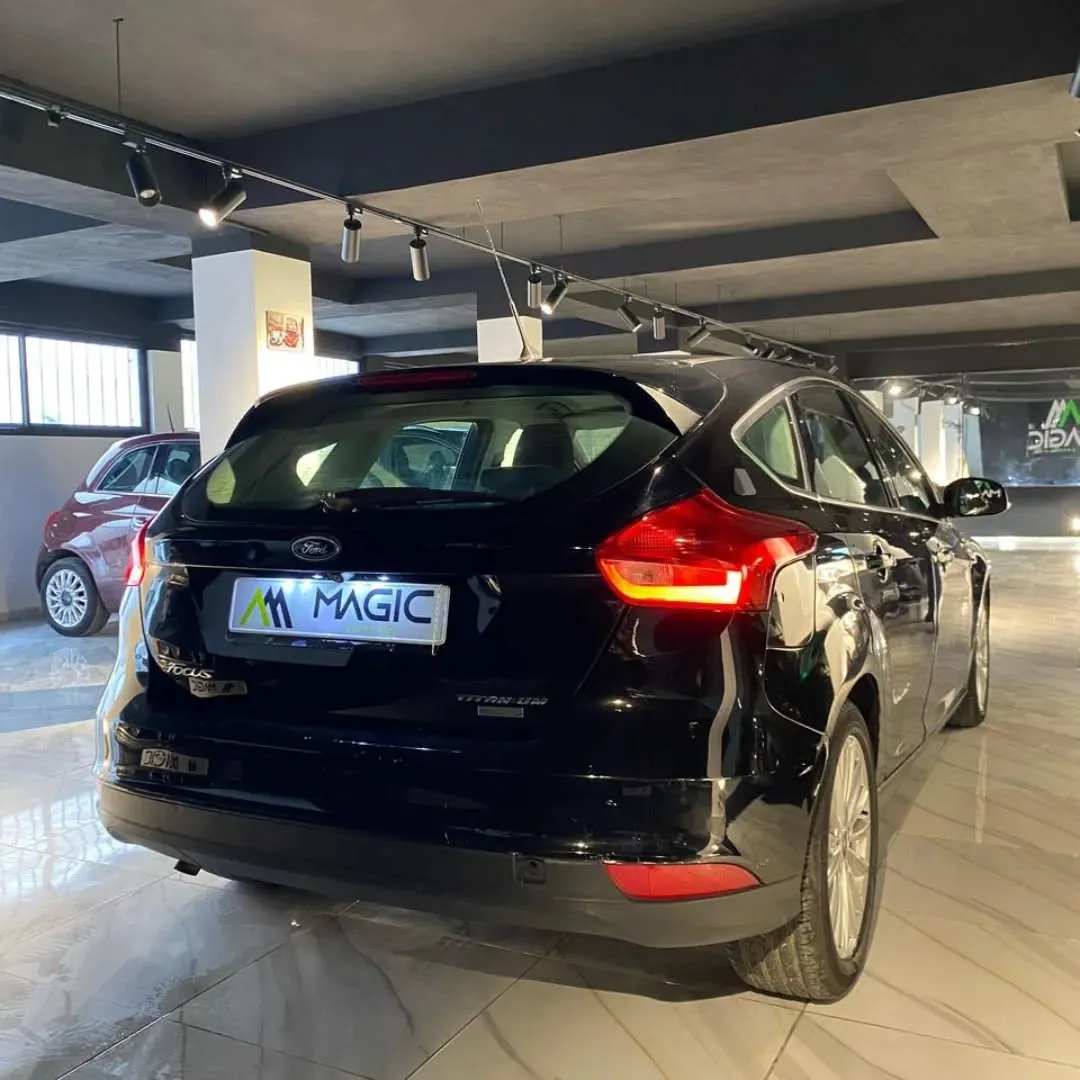 FORD FOCUS