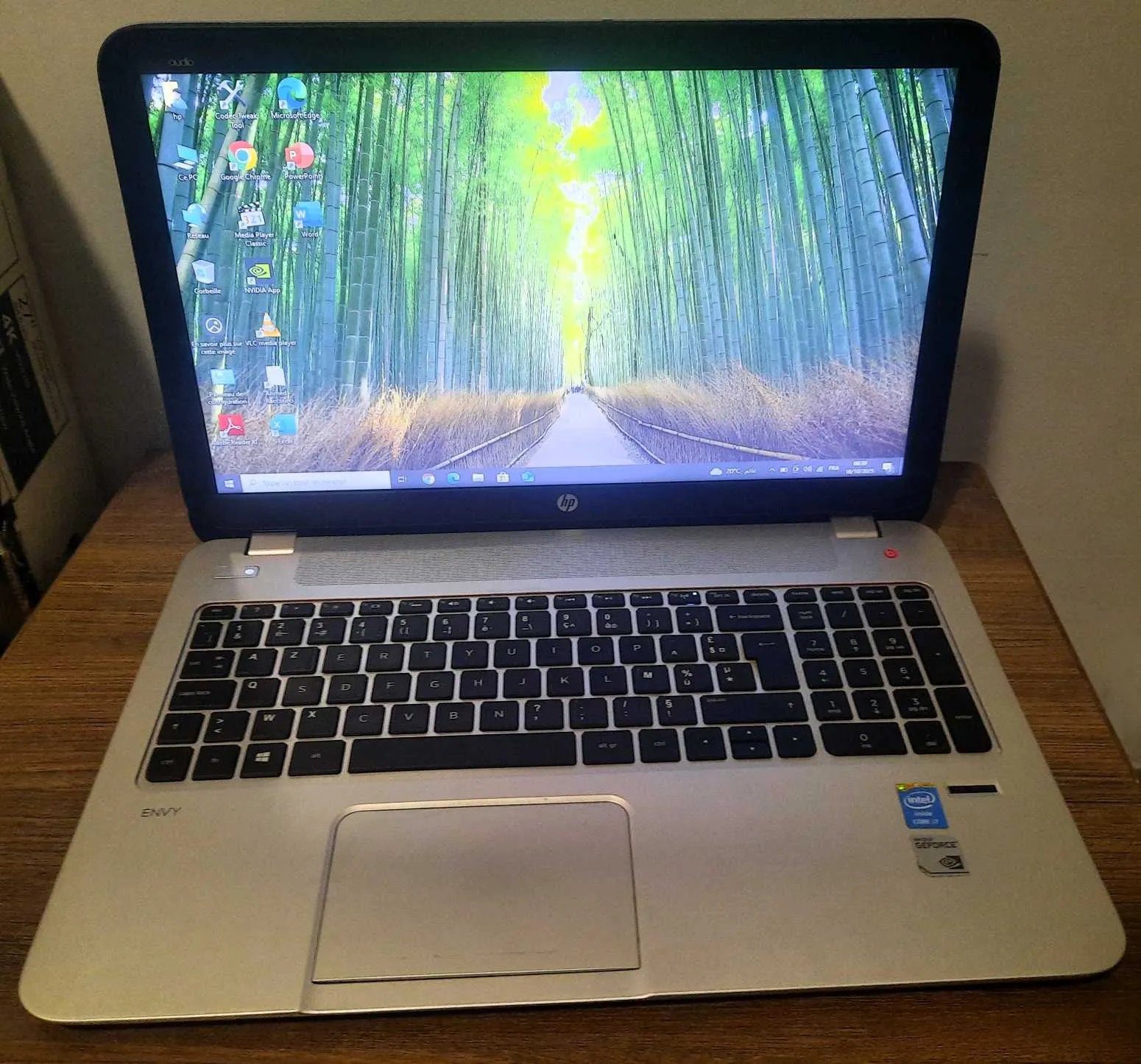 PC Portable HP i7 - Nettoyé et amélioré