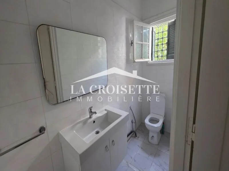 Villa S+4 avec jardin à La Marsa MVL0124