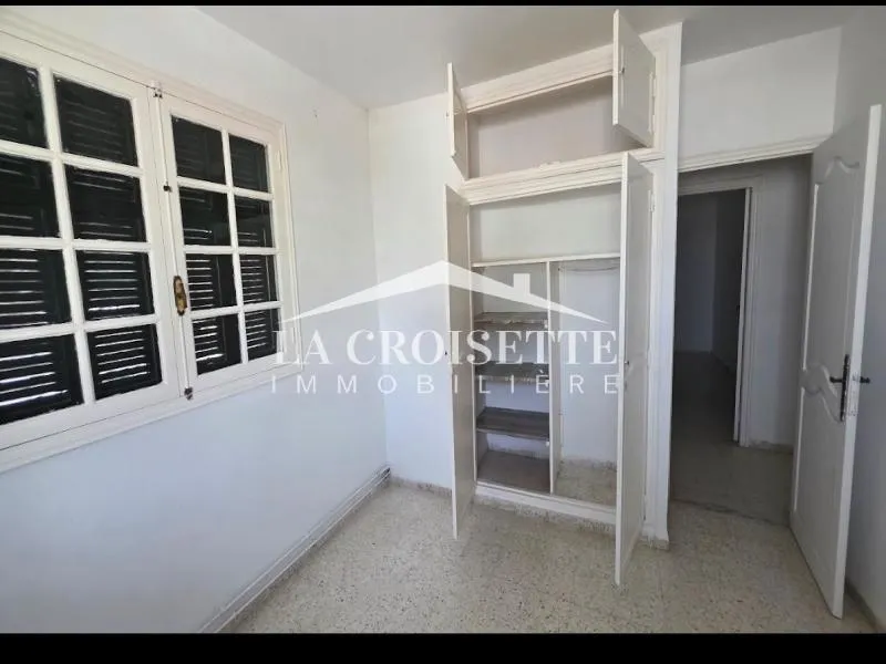 Villa S+4 avec jardin à La Marsa MVL0124
