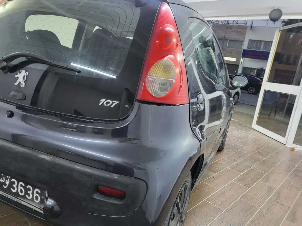 A vendre Peugeot 107
