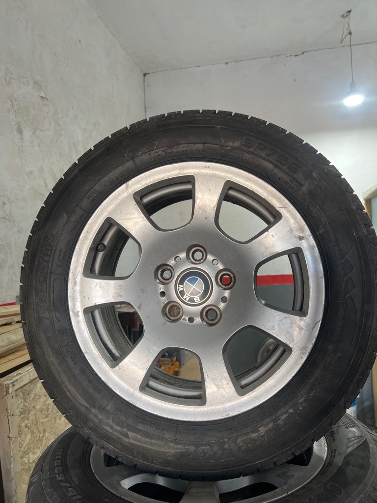 Jentes d’origine BMW Pneus neuf 0km