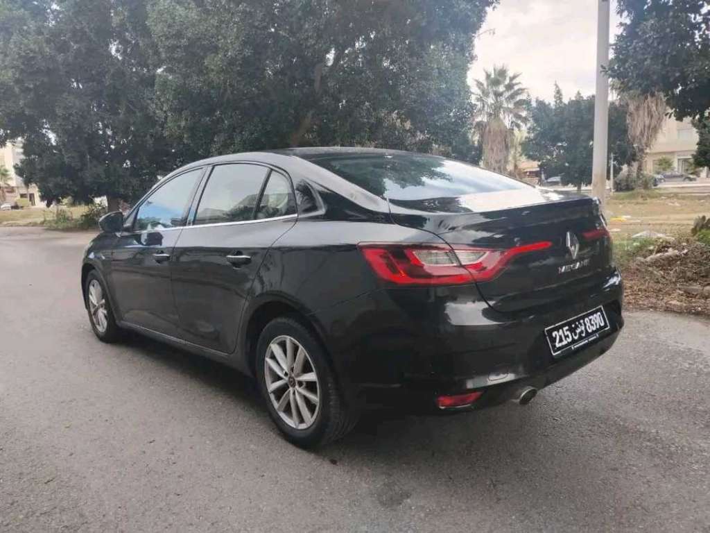 RENAULT MEGANE 4 PREMIÈRE MAIN FULL OPTION