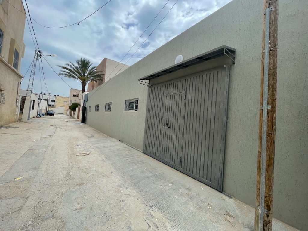 À vendre un dépôt à la soukra