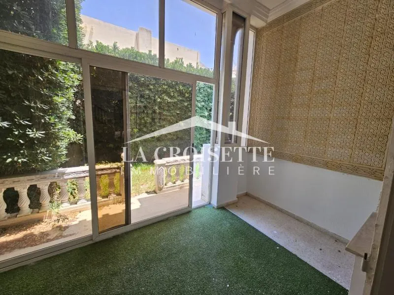 Duplex s+4 avec jardin au Lac1 ZDL0679