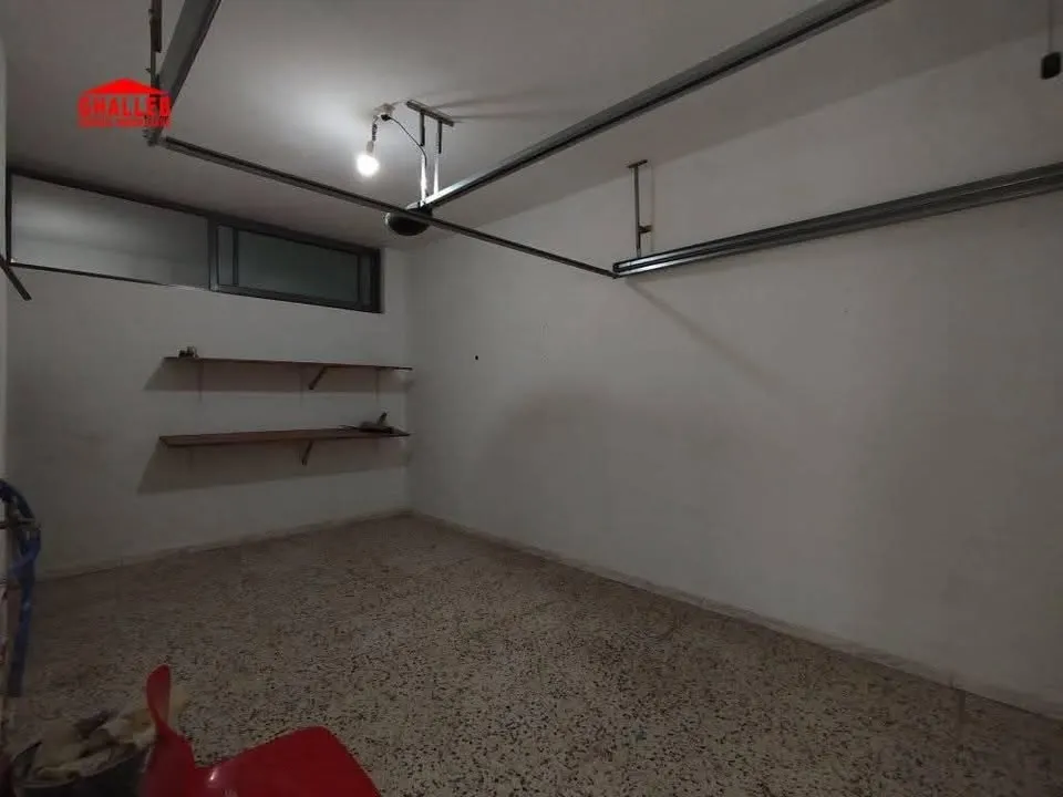 villa avec studio et garage 29730412