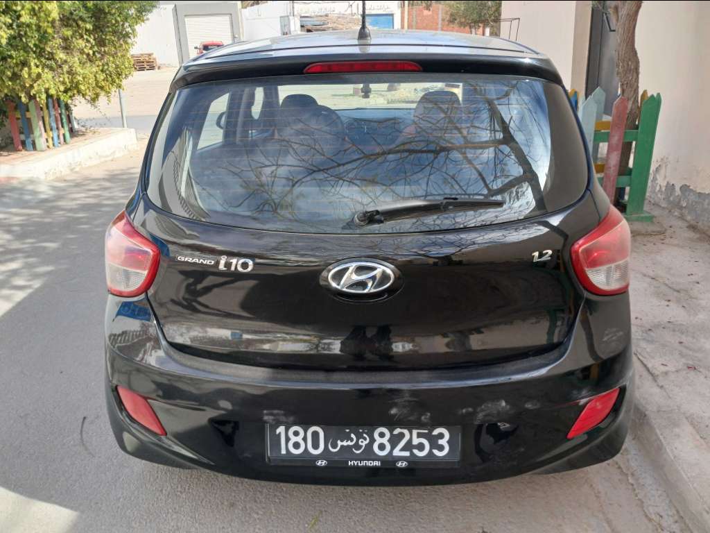 HYUNDAI GRANDE i10 ESSENCE Tel 24 313 594