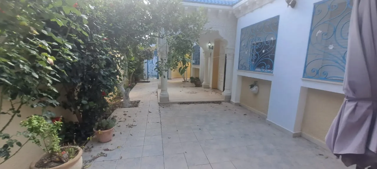 villa avec jardin 428 m