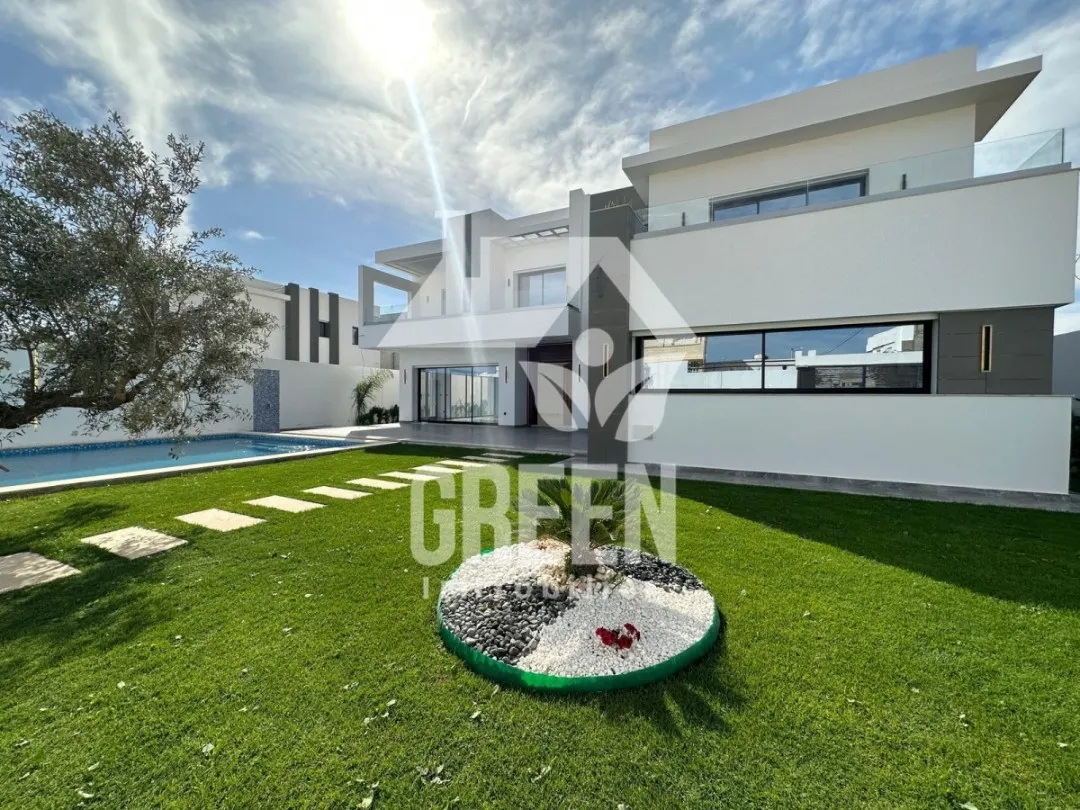 villa " VERSACE "