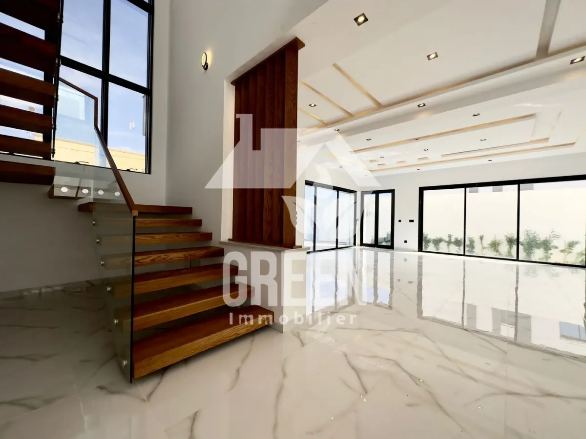 villa " VERSACE "