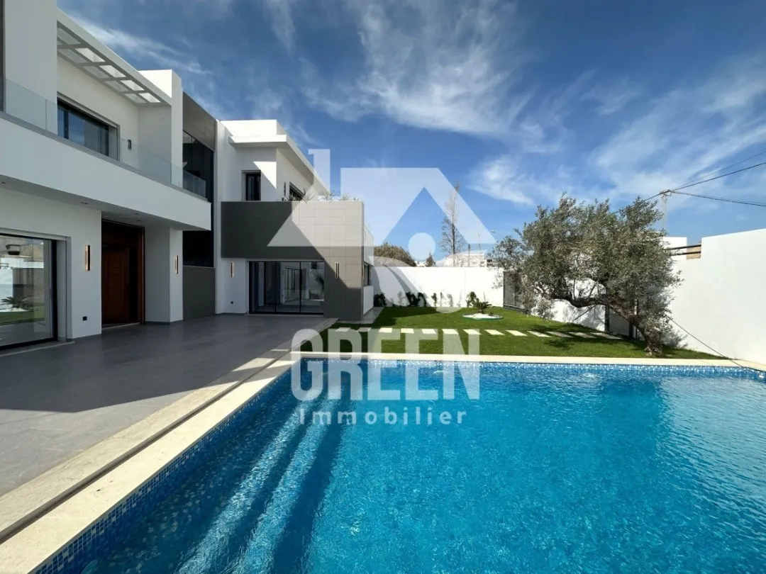 villa " VERSACE "