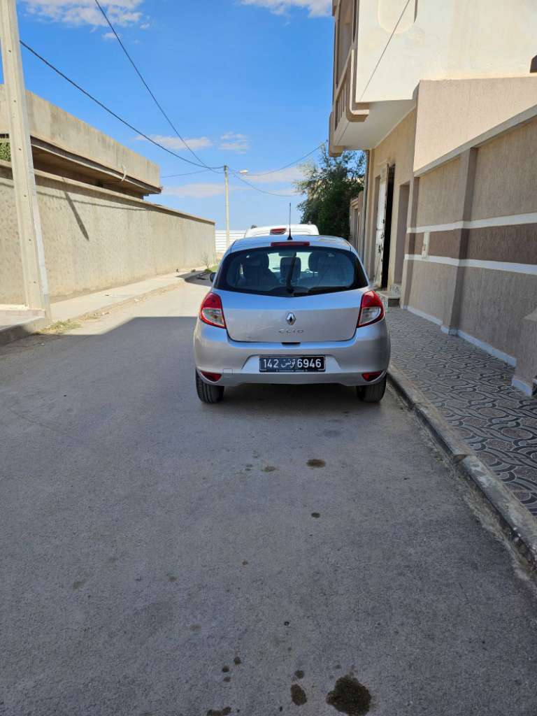 Clio 3 moteur 5 chevaux 1.2 essence ⛽️