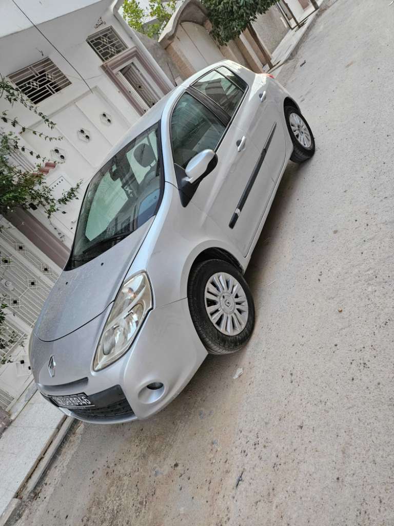 Clio 3 moteur 5 chevaux 1.2 essence ⛽️