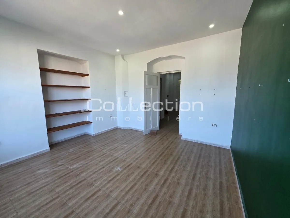 A Louer Un bureau H+1 à Bizerte