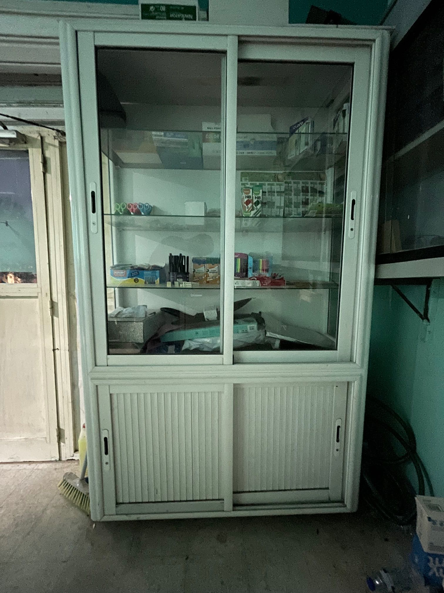(Vitrines) للبيع: عدد 2 واجهات عرض