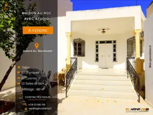 À vendre, rez-de-chaussée avec studio indépendant