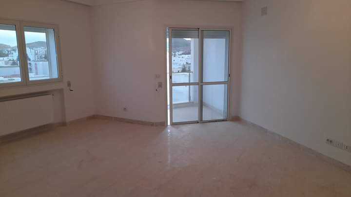 A louer : Bel appartement neuf S+2