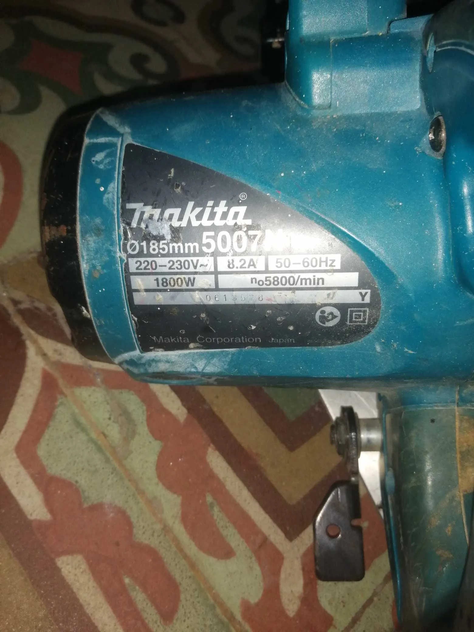 Scie circulaire makita 5007N