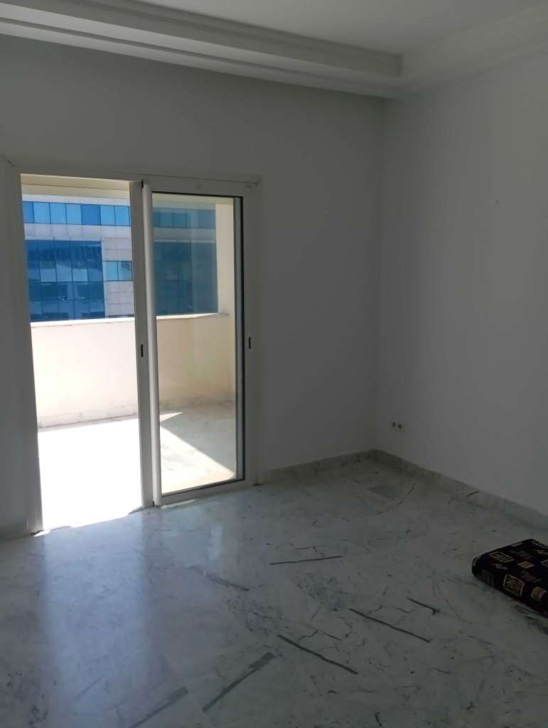 A louer appartement s+3 lac2