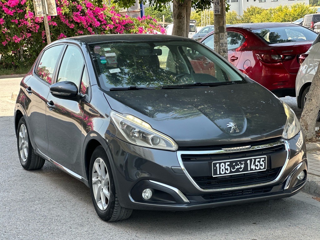 PEUGEOT 208 ALLURE