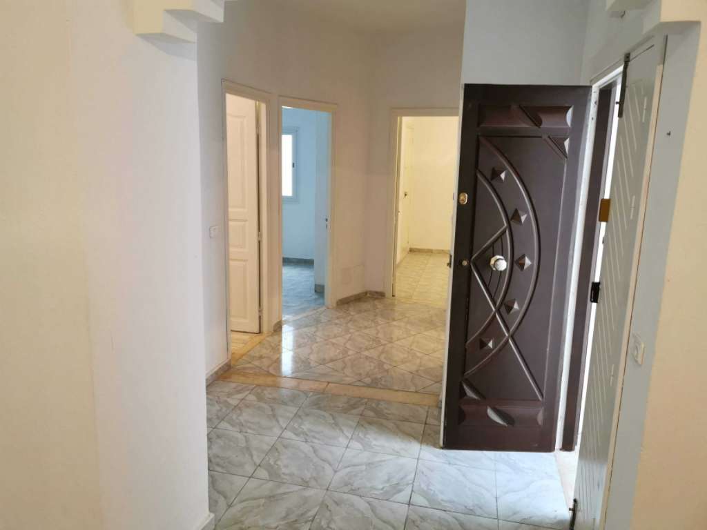 À louer appartement S+2 à Bordj Louzir Ariana 