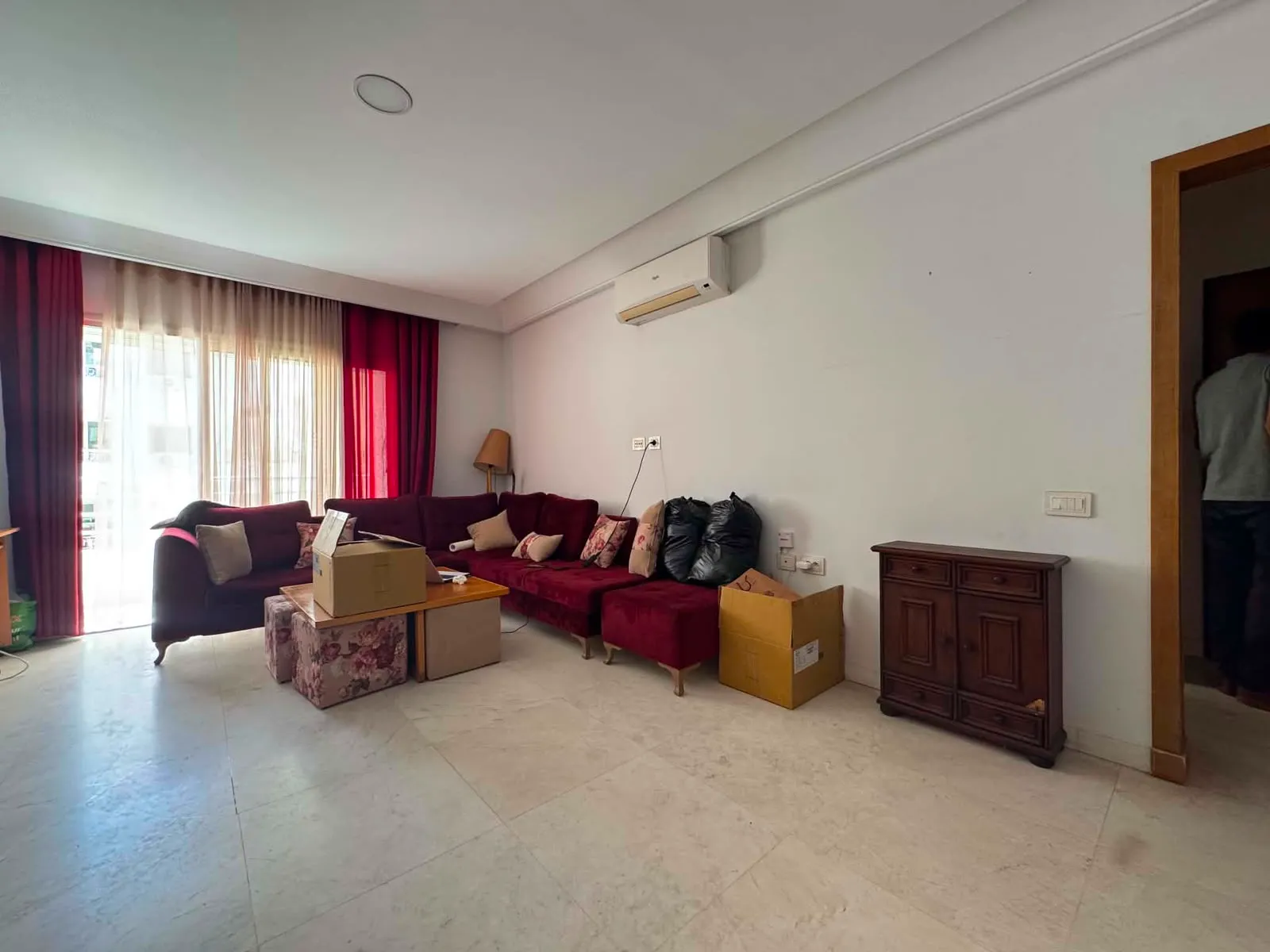 A Vendre Appartement S+2 à Jardin d'el Menzah 2