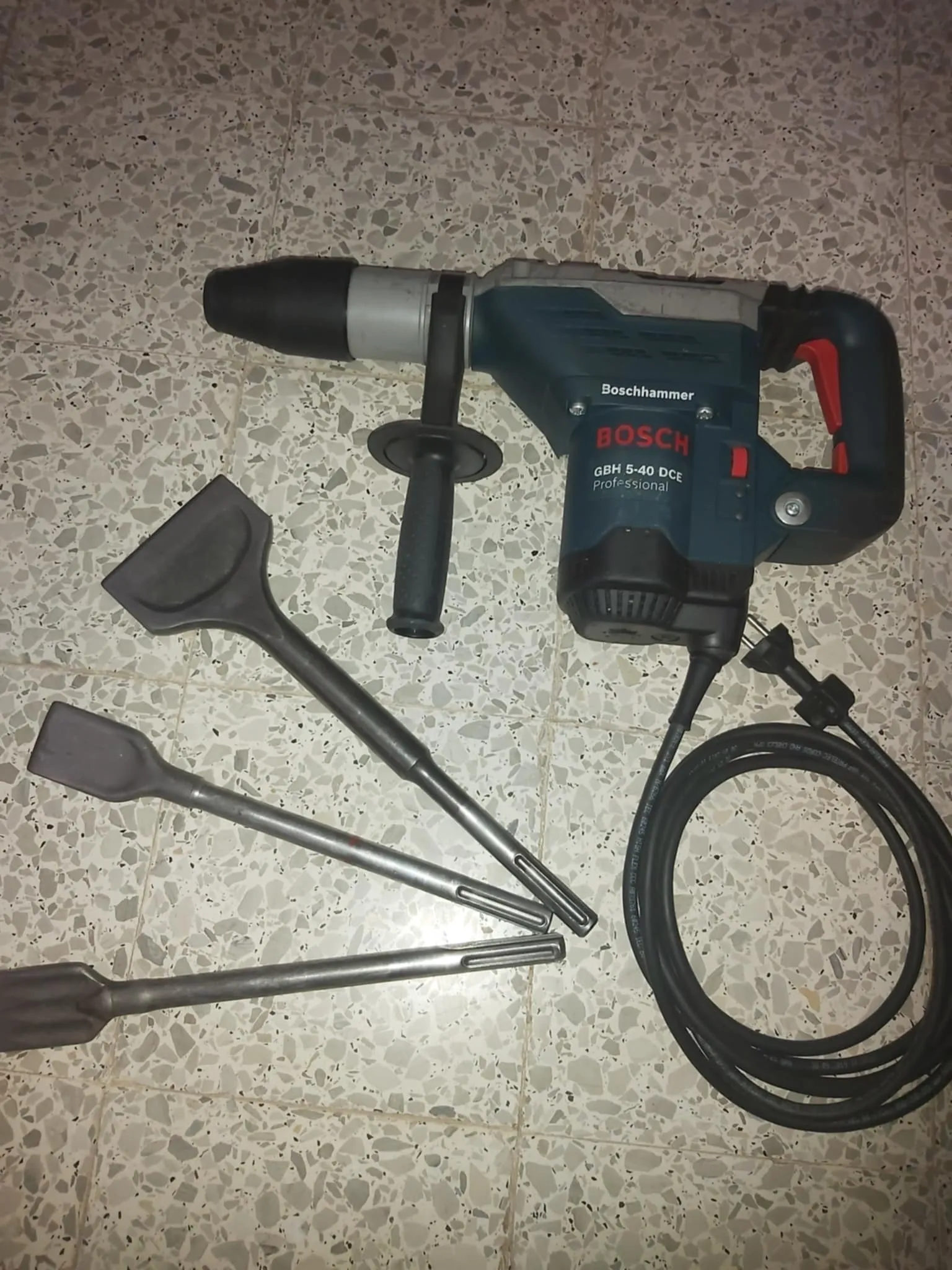 Marteau perforateur burineur BOSCH SDS MAX état parfait