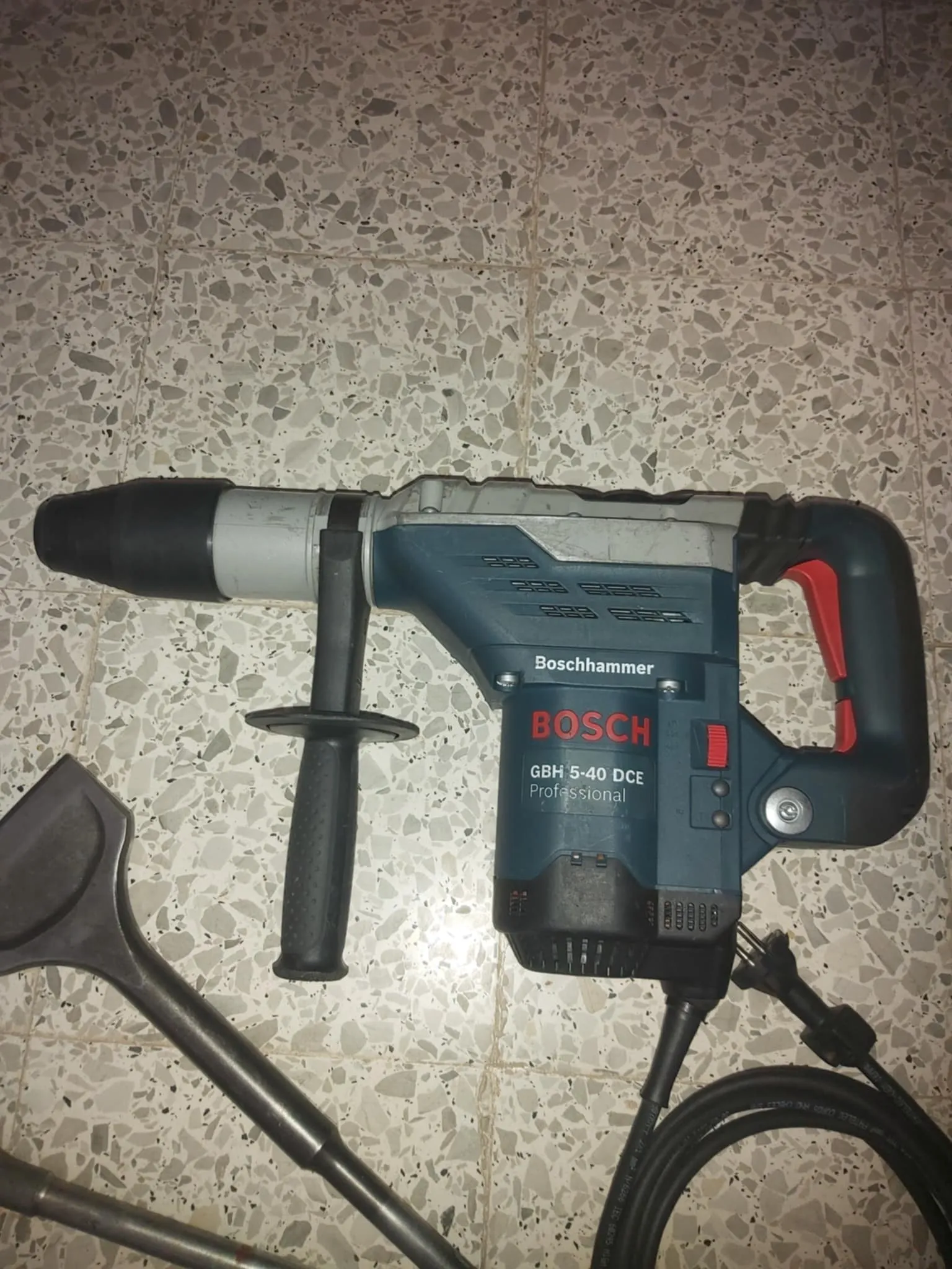 Marteau perforateur burineur BOSCH SDS MAX état parfait