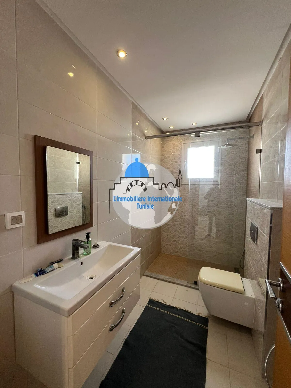 À vendre : Appartement S+2 avec parking -Khzema Est