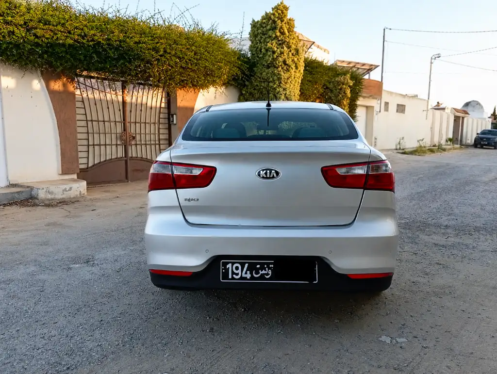 Kia Rio Premier Main ✋