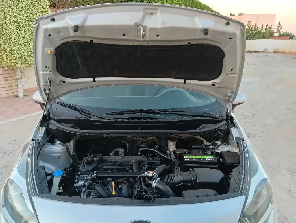 Kia Rio Premier Main ✋
