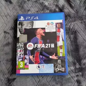 FIFA 21 pour PS4, état comme neuf