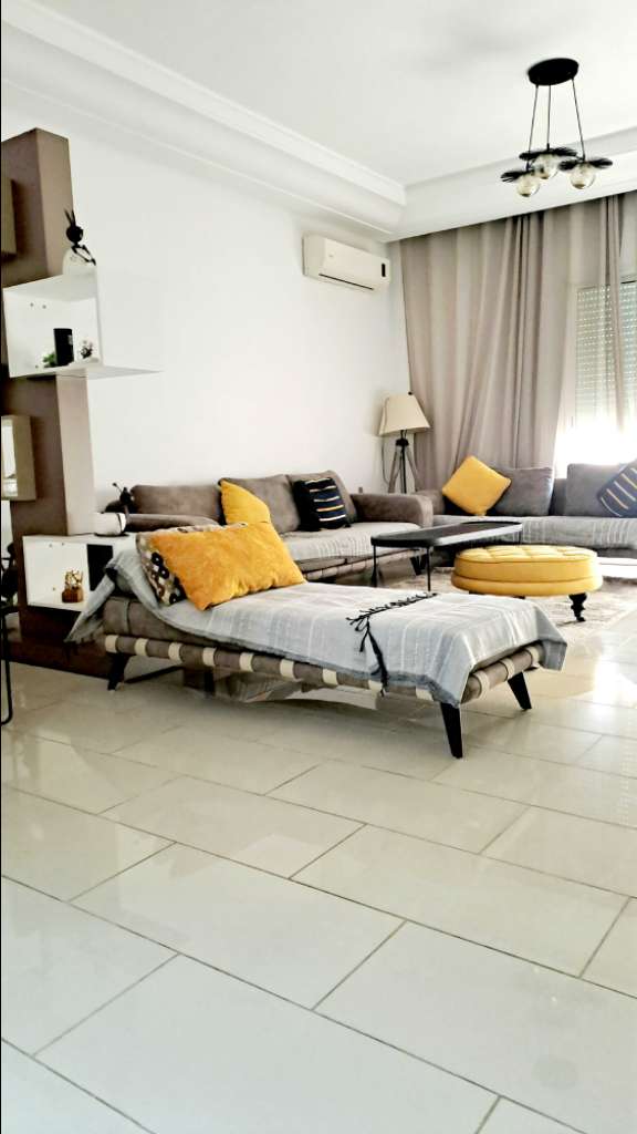 Particulier L S4 meublé Neuf Cité Palmeraies l'aouina