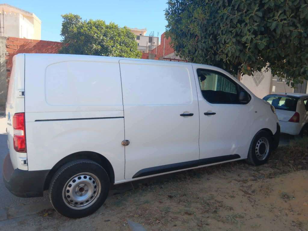 Citroën jumpy
men 2021