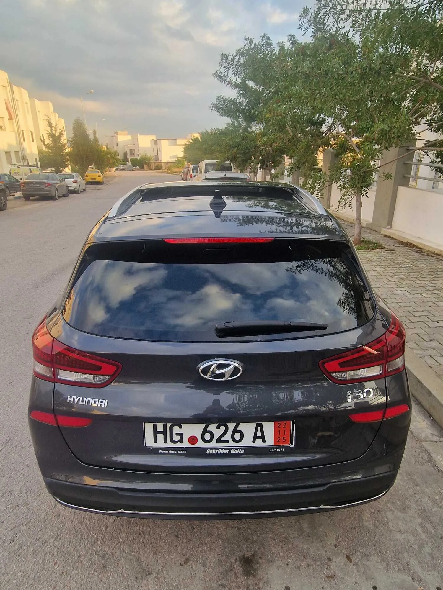 Hyundai I30 essence+ Toit panoramique