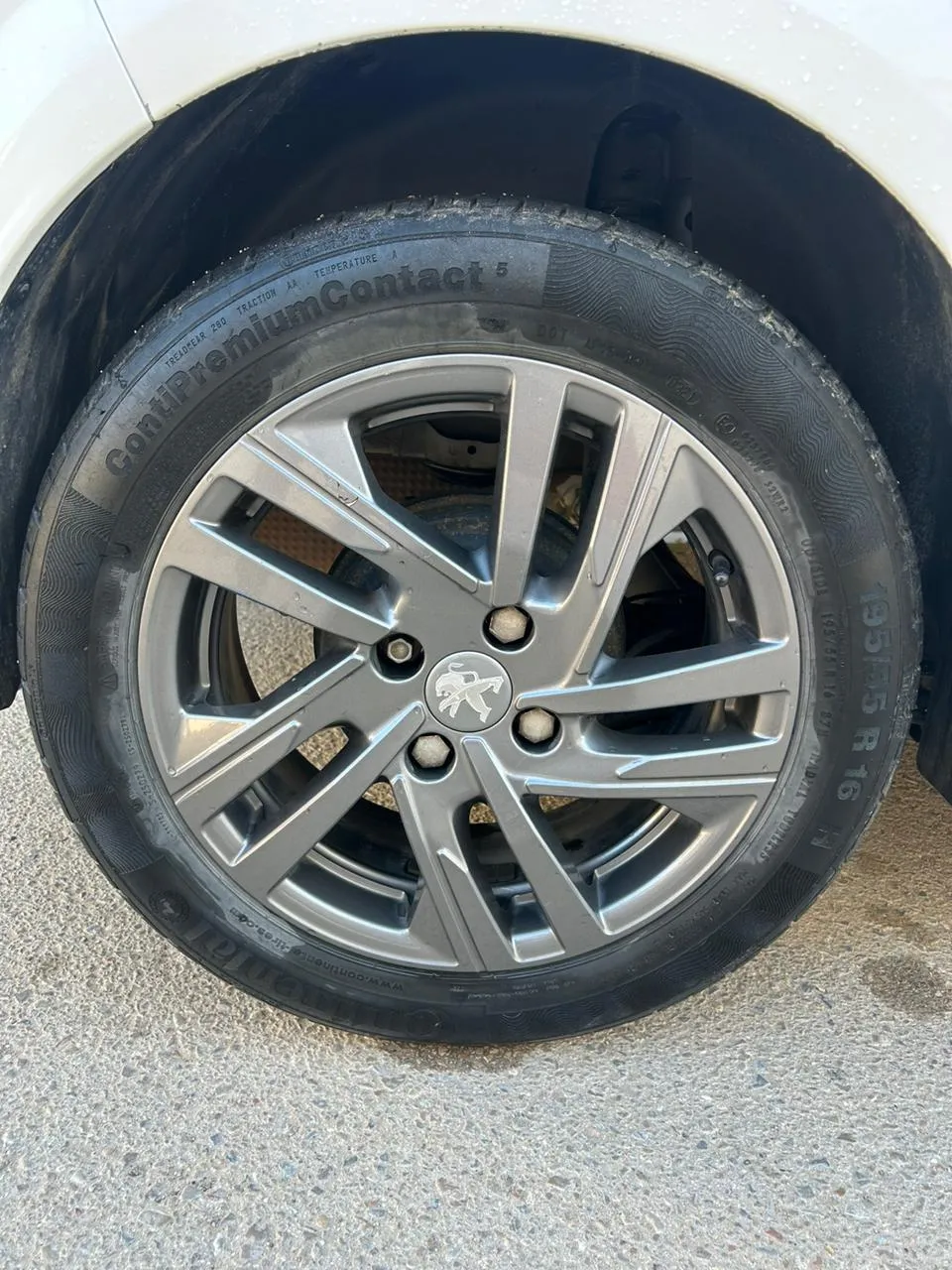 peugeot 208 Active 1ére main